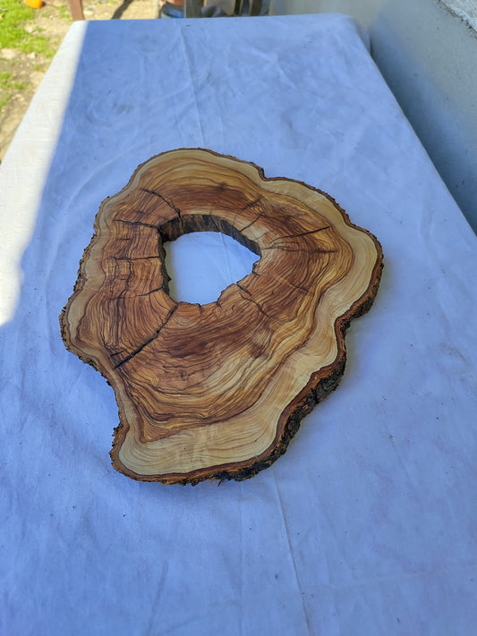 Rare Olive Wood Slab 26x38cm - Ultra Dry Live Edge for Resin Art Luthier & Luxury Crafts - Exotic Unique Grain
