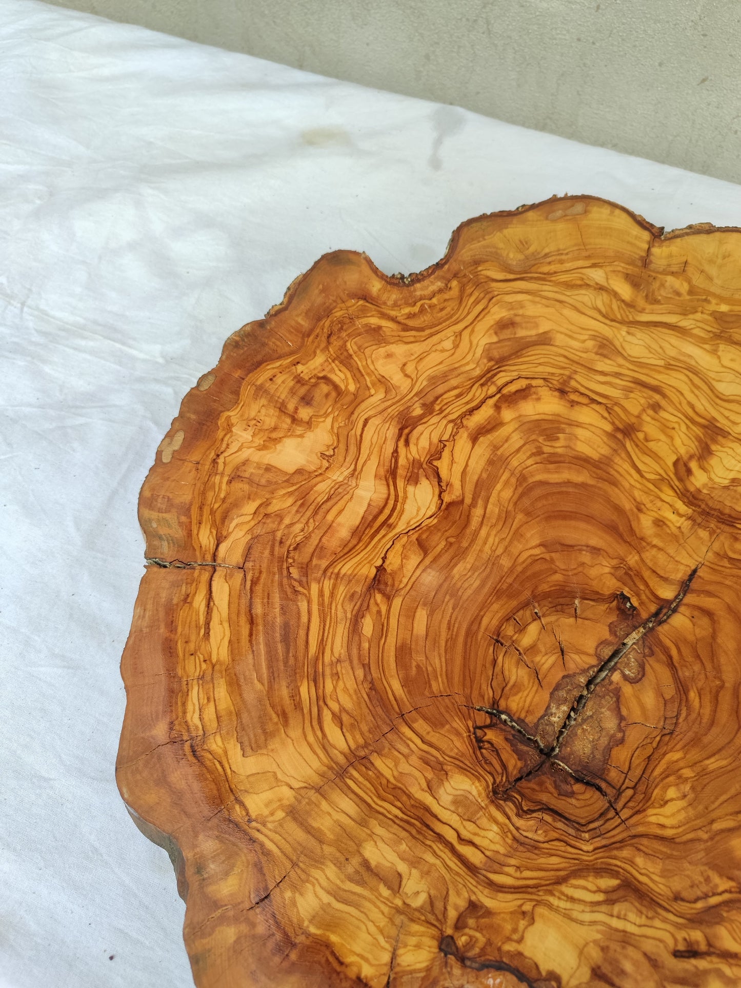 Rare Olive Wood Live Edge Slab – 39x44x3 cm Unique Grain Sustainable Luxury for Epoxy & Luxury Crafts - Olive Generic