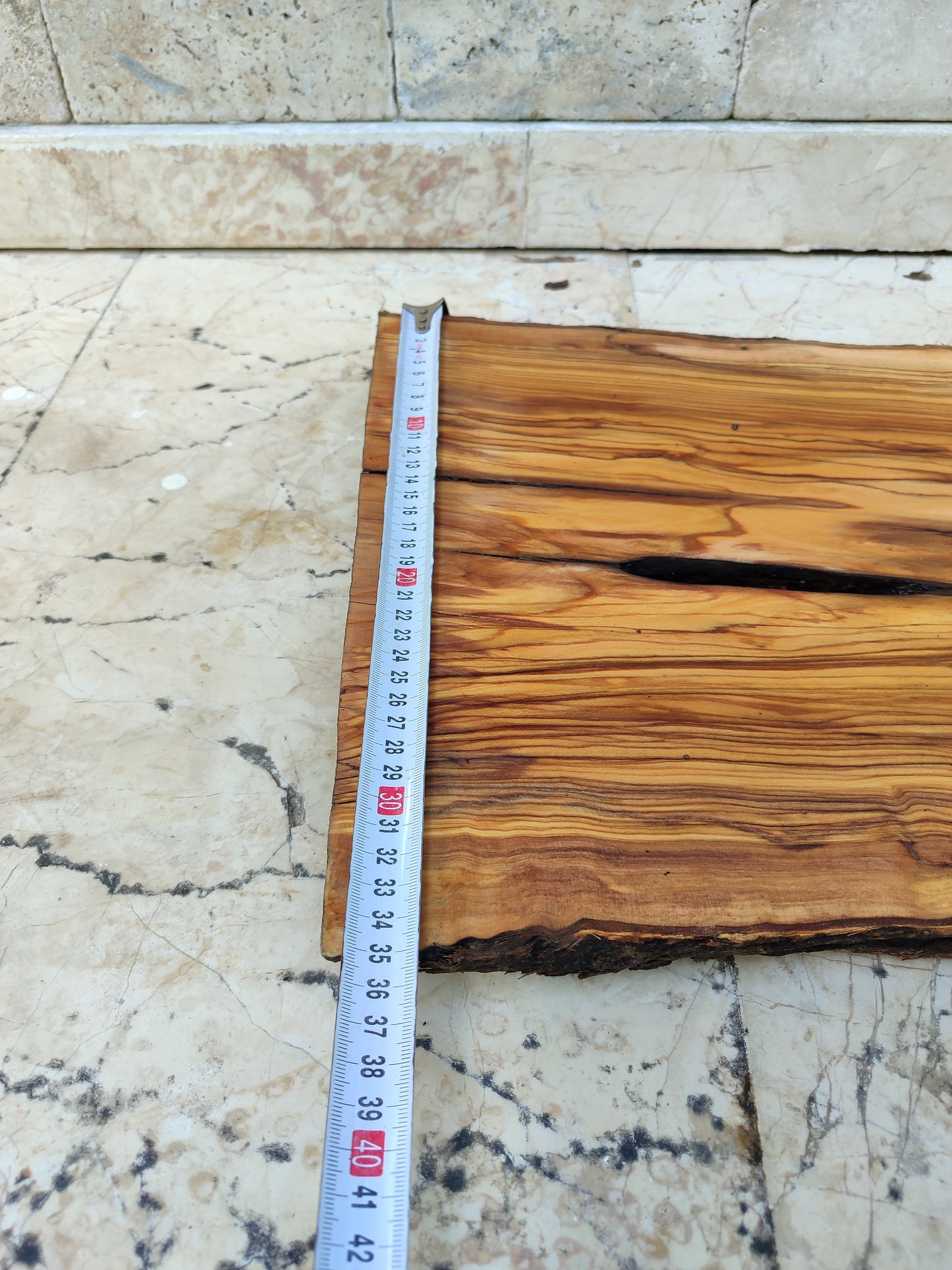 Rare Olive Wood Live Edge Slab – 35x79x2.7 cm – Natural Luster, Unique Grain, Sustainable Luxury