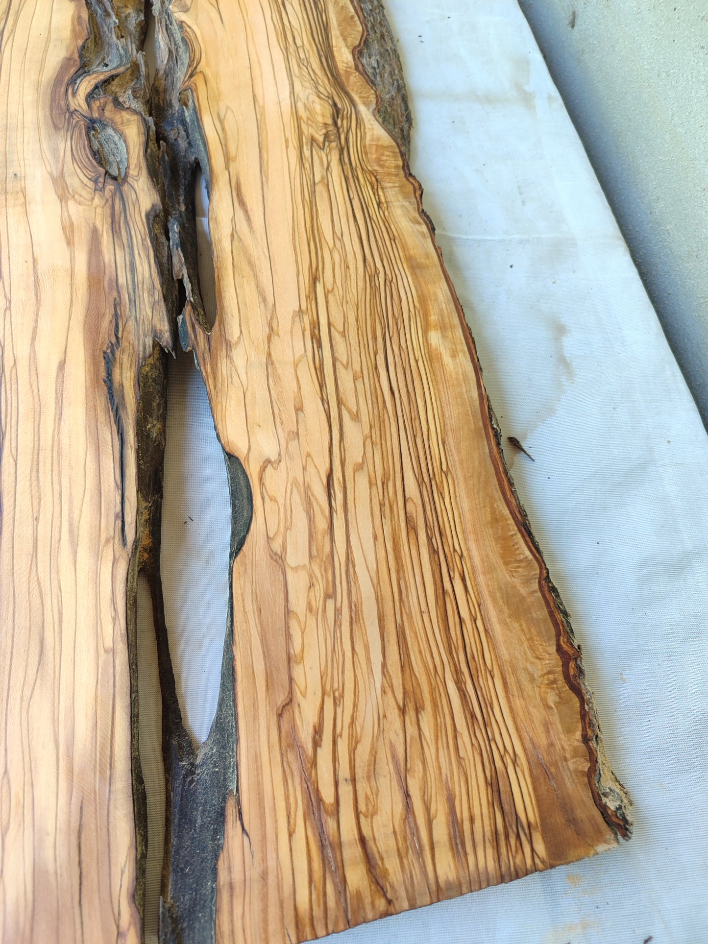 Rare Olive Wood Slab – Live Edge, Unique Grain, Sustainable Luxury, 30x80x2.7 cm, Epoxy Friendly, Natural Luster