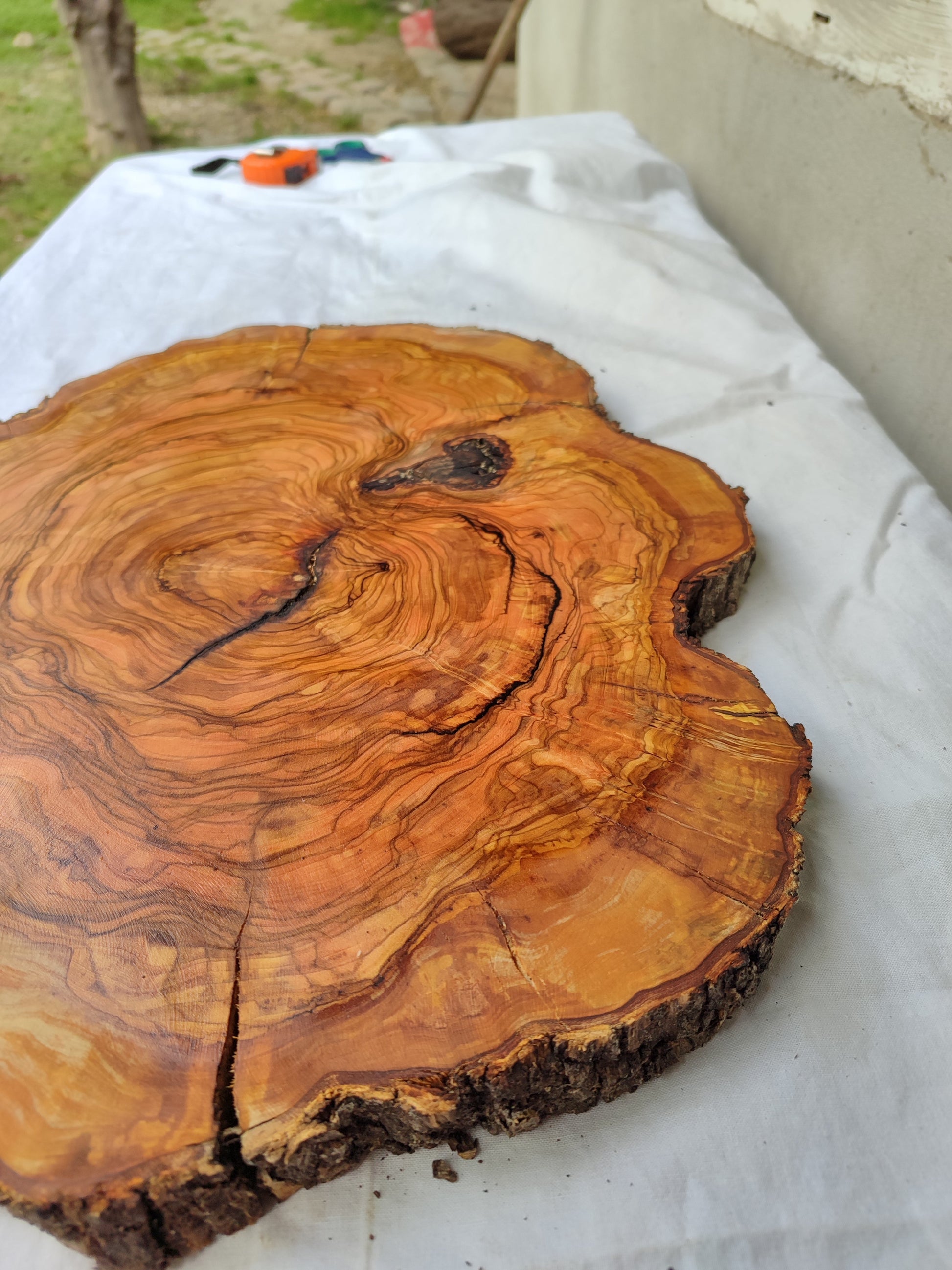 Rare Olive Wood Live Edge Slab – 39x42x2.5 cm – Unique Grain Sustainable Luxury for Epoxy & Crafts - Olive Generic