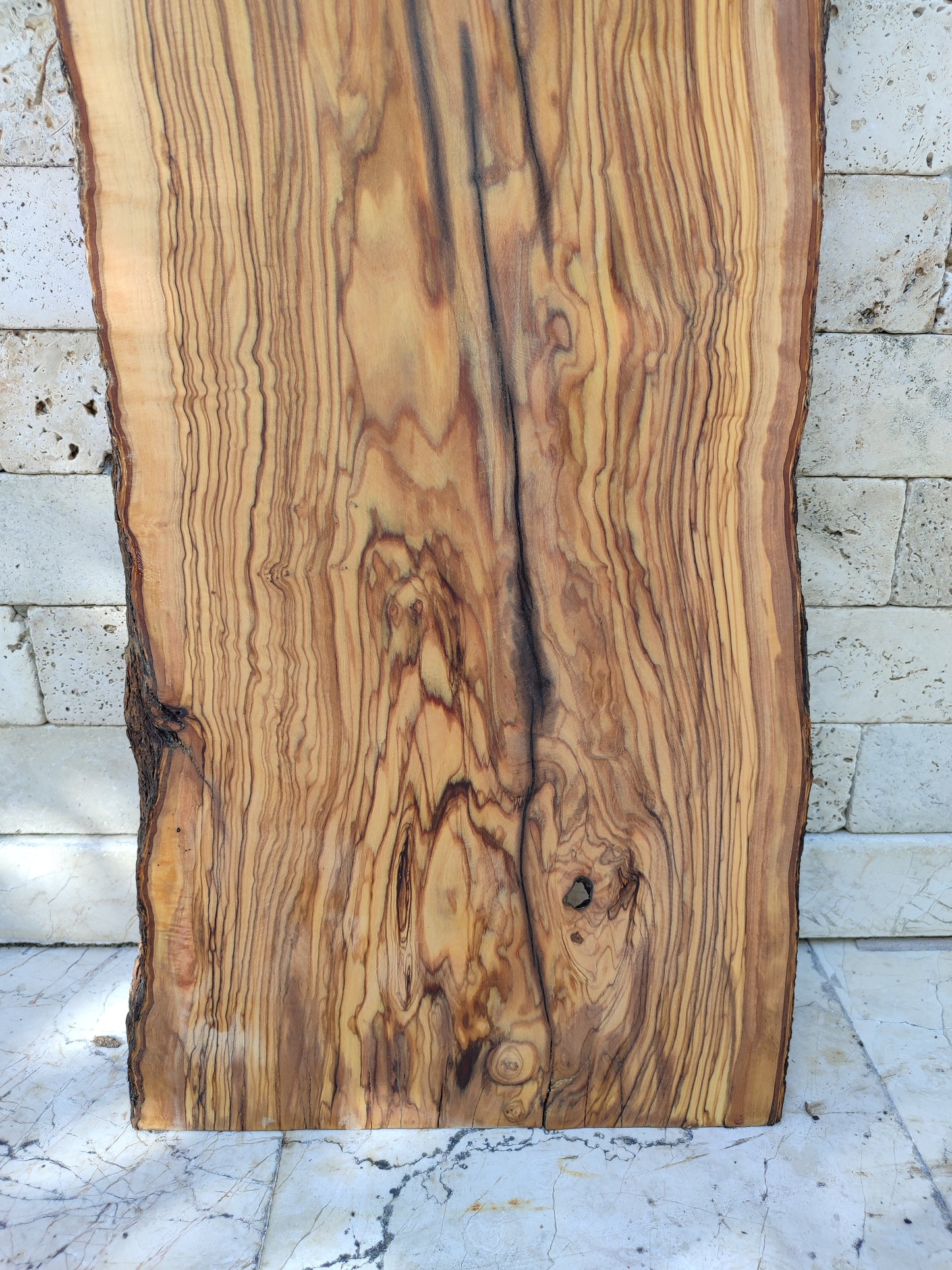 Rare Olive Wood Live Edge Slab – 35x79x2.7 cm – Natural Luster, Unique Grain, Sustainable Luxury
