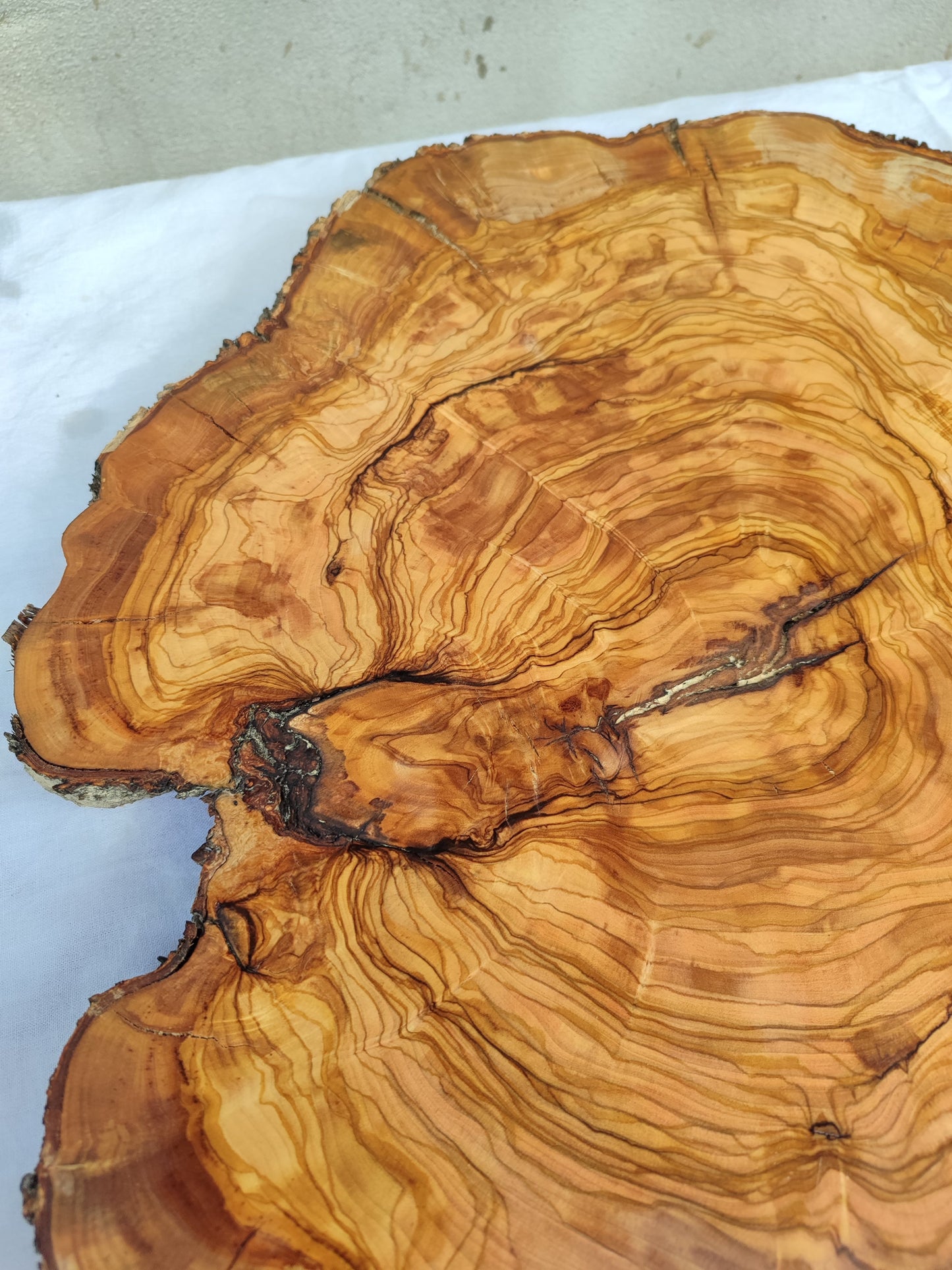 Rare Olive Wood Live Edge Slab – 42x43x2.5 cm Unique Grain Sustainable Luxury Premium Natural Finish Epoxy Friendly