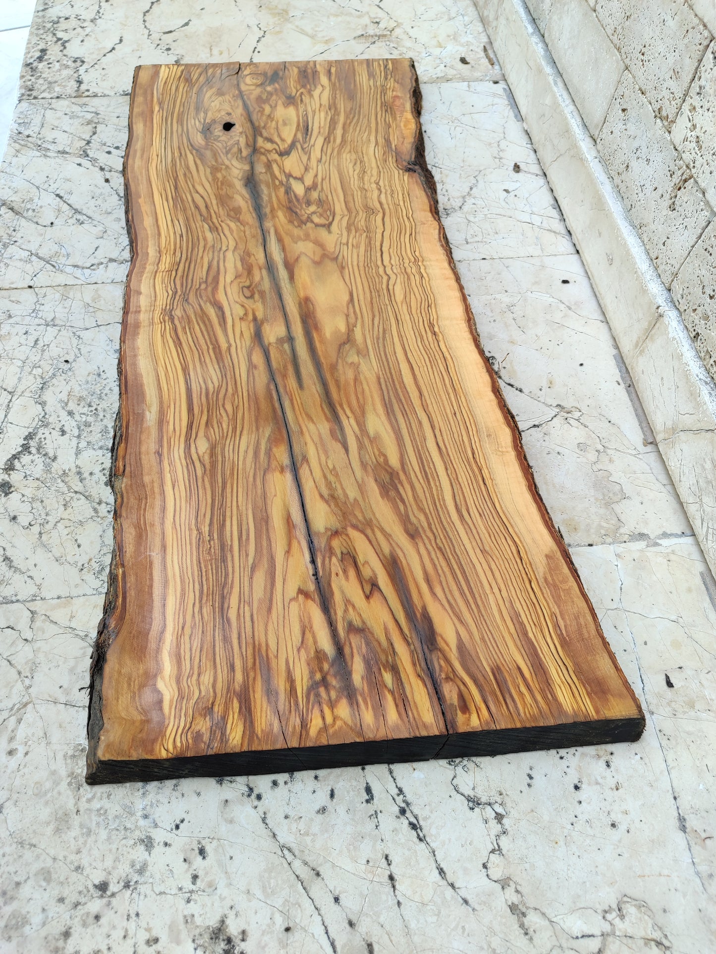 Rare Olive Wood Live Edge Slab – 35x79x2.7 cm – Natural Luster, Unique Grain, Sustainable Luxury