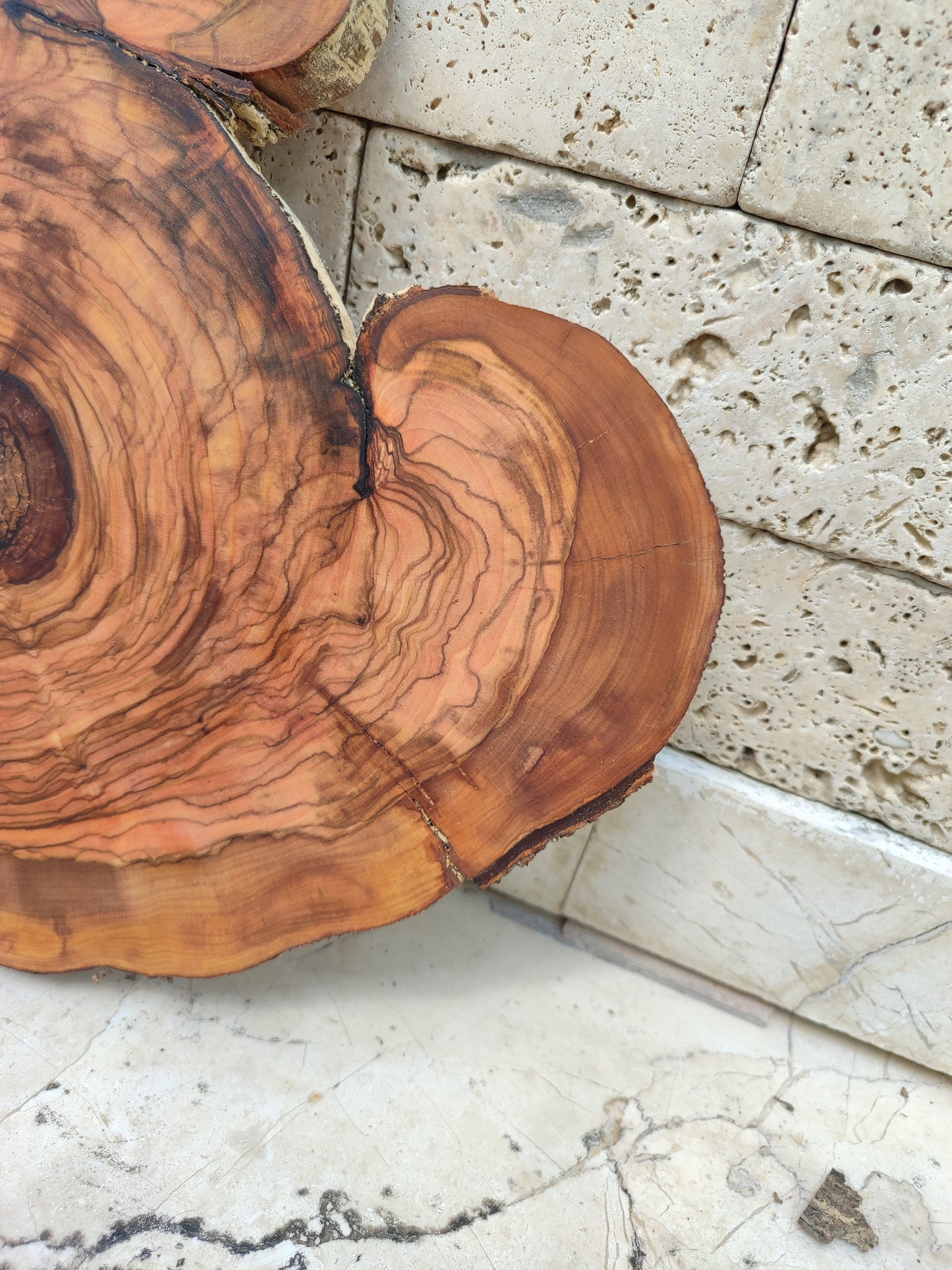 Rare Live Edge Olive Wood Slab - Premium 100% Natural - Unique Grain - Sustainable Luxury - 32x38x2.49 cm