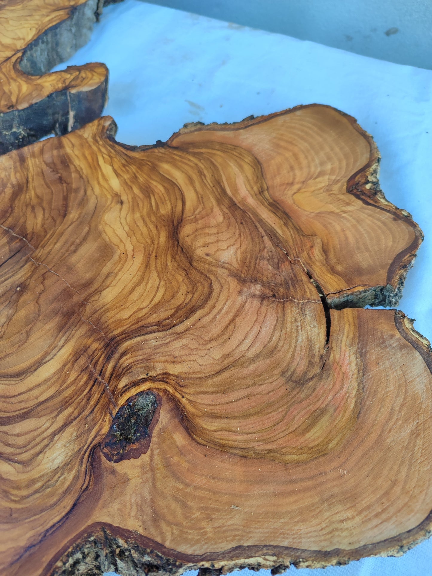 3pcs Rare Live Edge Olive Wood Slab 55x56cm | Super Dry 3% Moisture | Unique Grain for Epoxy Resin, Guitar Body & Luxury Art.