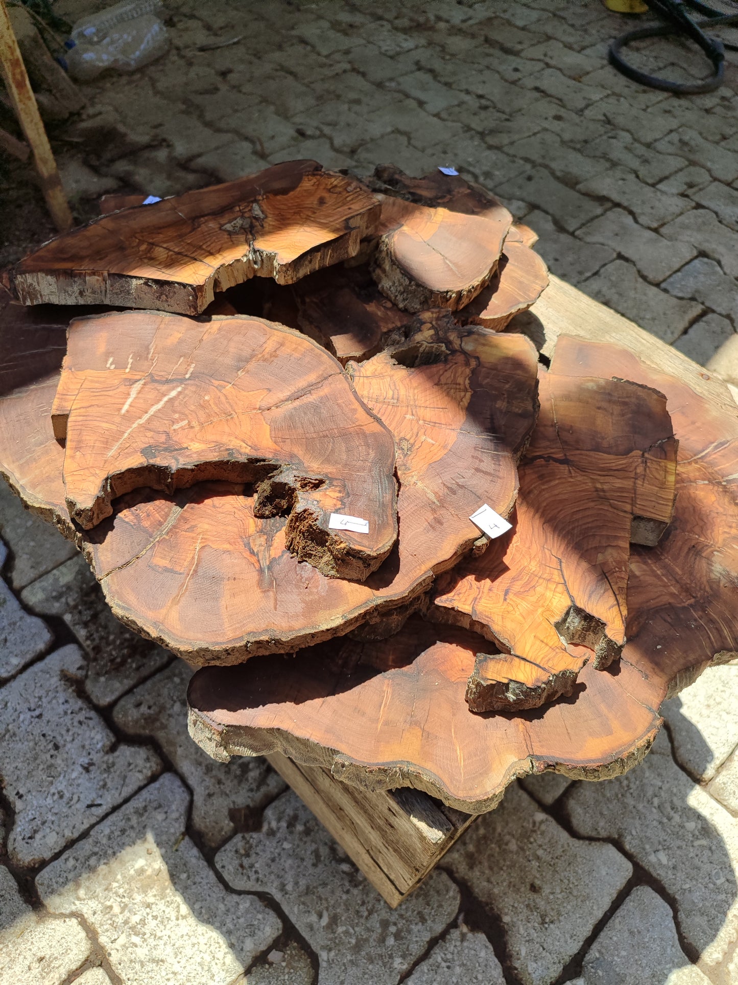 Wholesale Live Edge Olive Wood Slabs - Premium Sustainable Luxury, Unique Grain, 10x28x2.5cm for Epoxy & Crafts