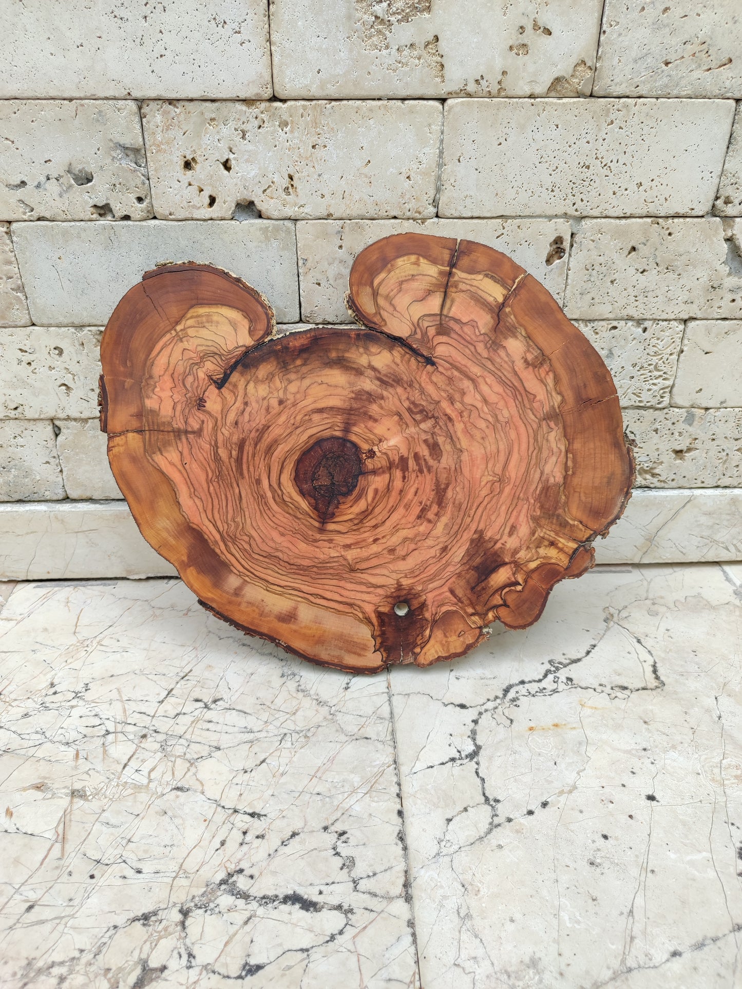 Rare Live Edge Olive Wood Slab – 33x40cm, Unique Grain, Natural Luster, Sustainable Luxury for Epoxy & Crafts