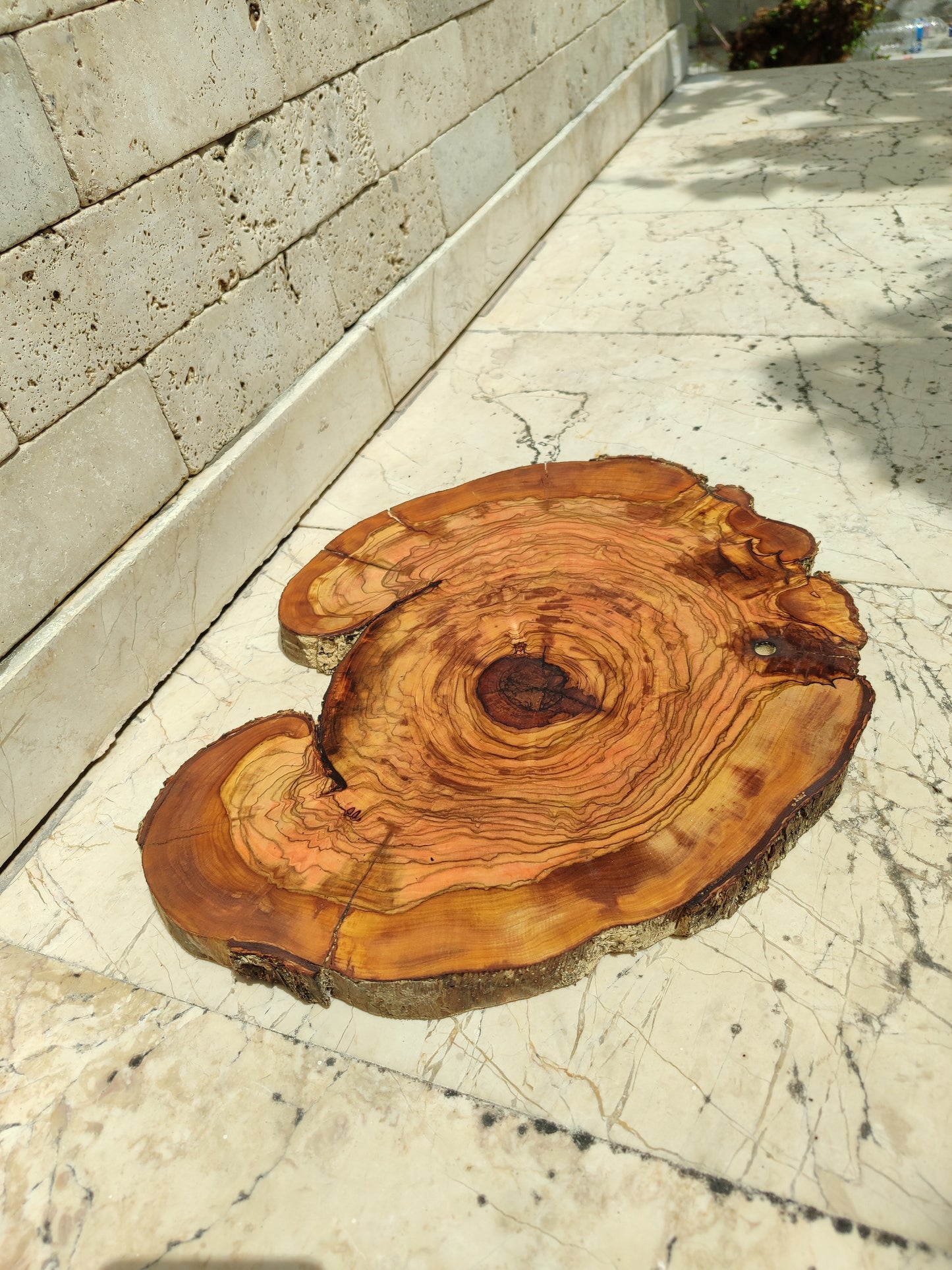 Rare Olive Wood Slab – Live Edge Slab, Unique Grain, Sustainable Luxury – 32x38x2.5 cm for Epoxy, Table & Craft