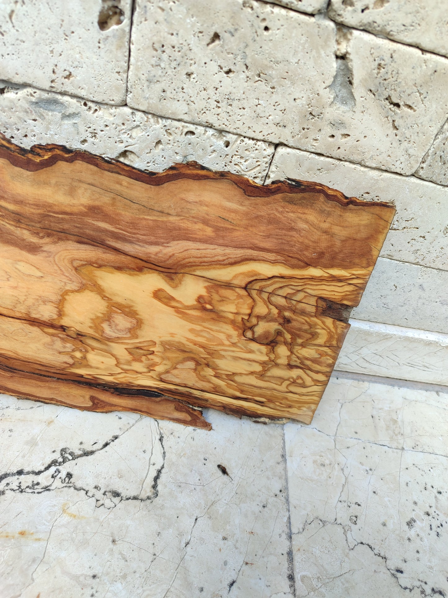 Rare Olive Wood Live Edge Slab – 23x77x2.7cm Ultra‑Dry, Natural Luster, Unique Grain, Sustainable Luxury for Epoxy & High‑End Crafts