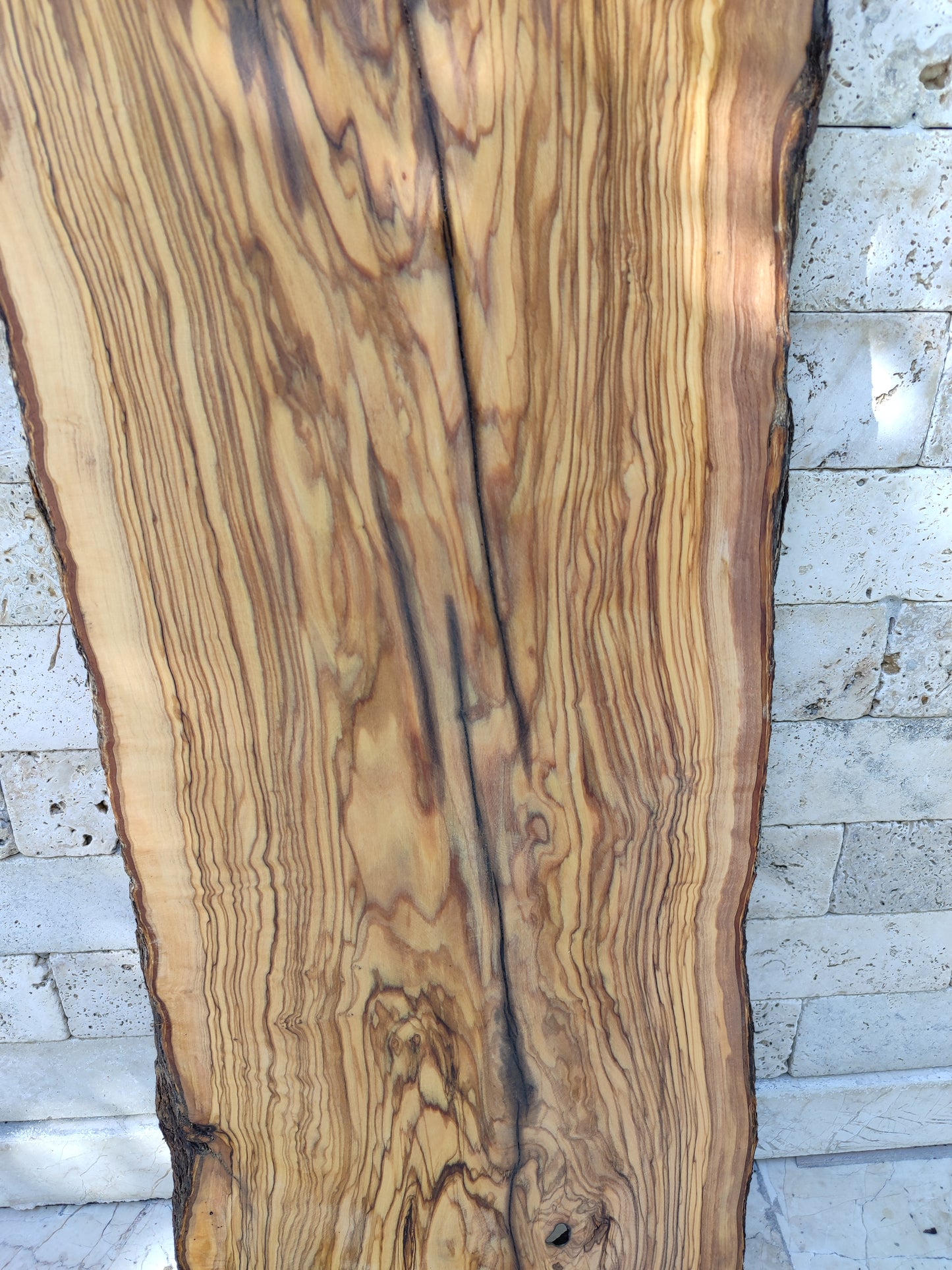 Rare Olive Wood Live Edge Slab – 35x79x2.7 cm – Natural Luster, Unique Grain, Sustainable Luxury