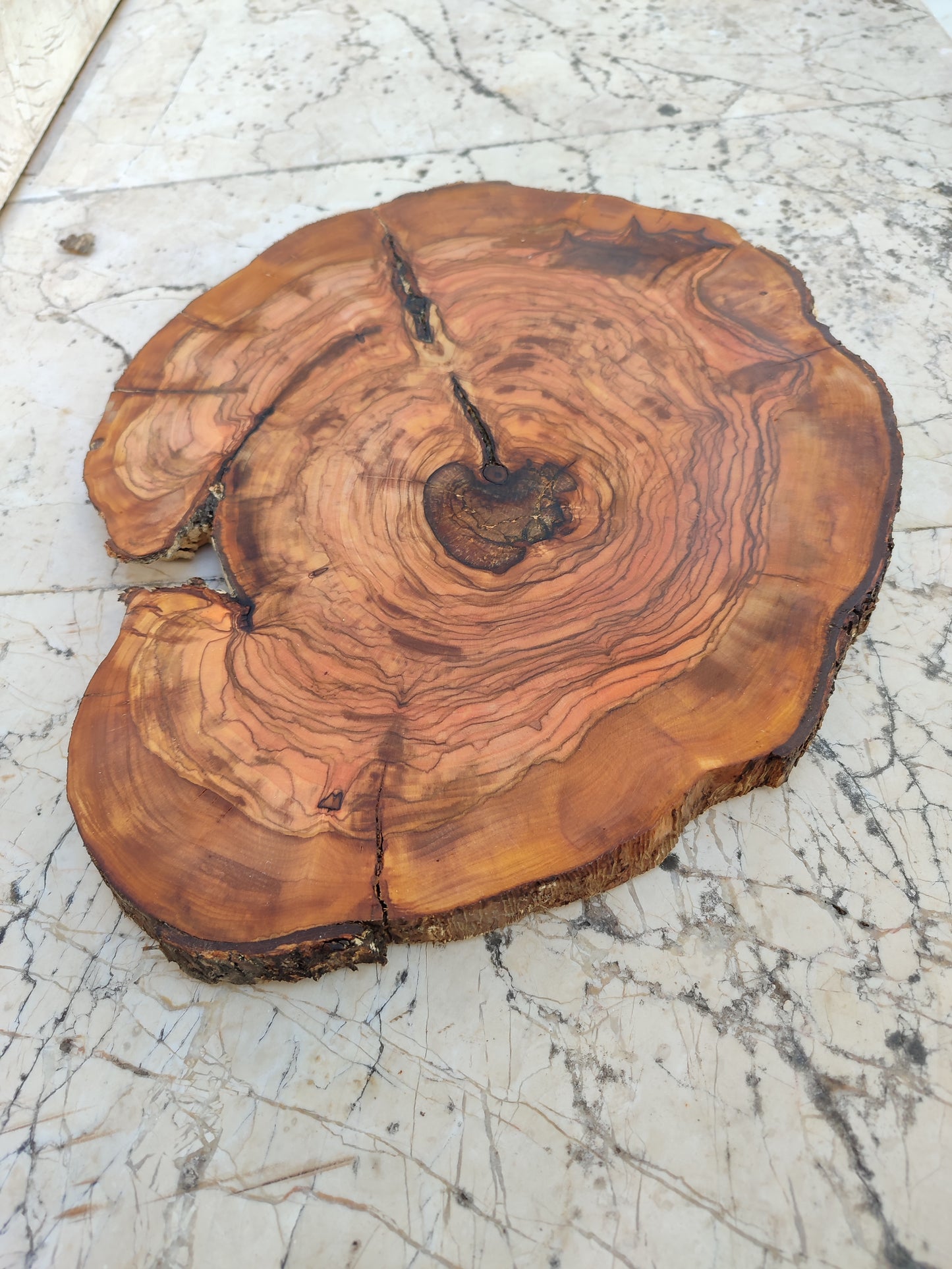 Rare Olive Wood Live Edge Slab - Unique Grain - Sustainable Luxury for Epoxy & Luxury Crafts (30x38 cm)
