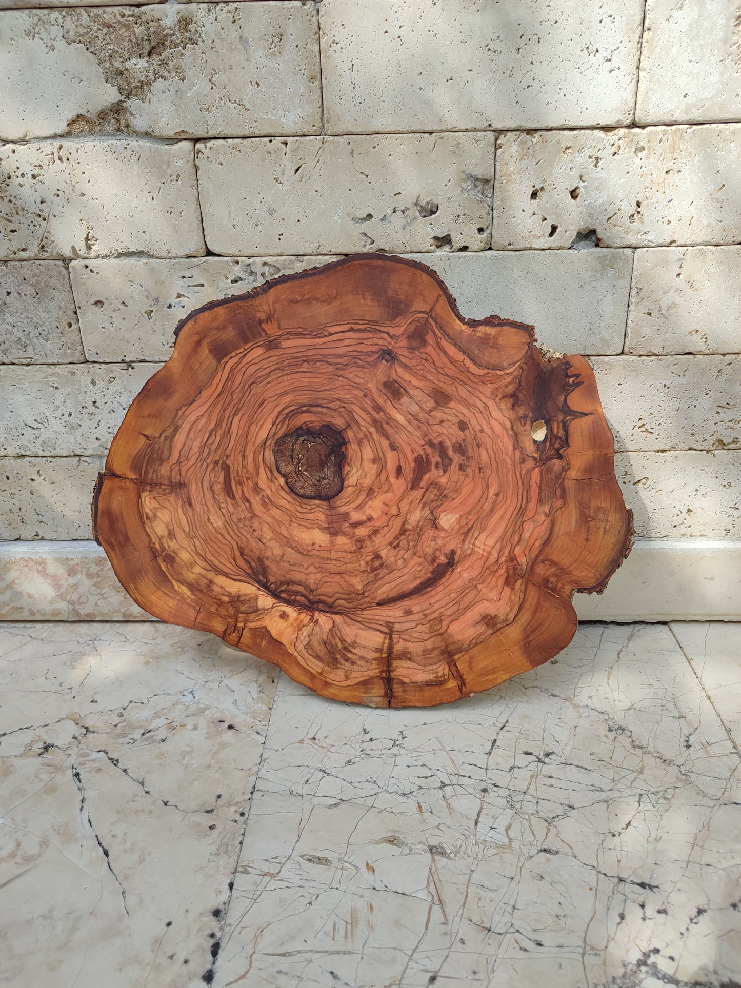 Rare Olive Wood Slab – Live Edge, Unique Grain – 32x38x2.5cm – Sustainable Luxury for Epoxy, Coffee Table & Guitar