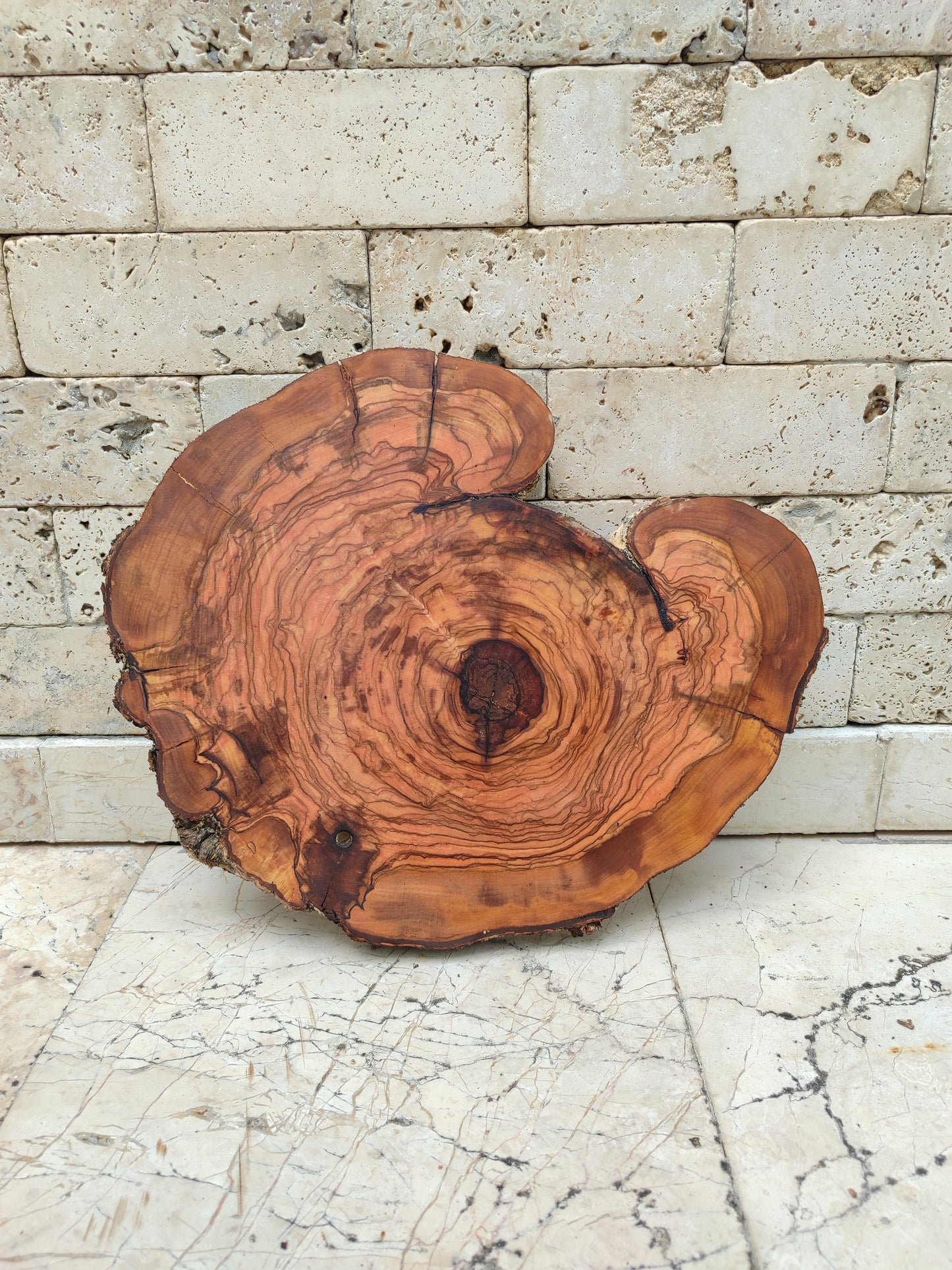 Rare Live Edge Olive Wood Slab – 33x40cm, Unique Grain, Natural Luster, Sustainable Luxury for Epoxy & Crafts
