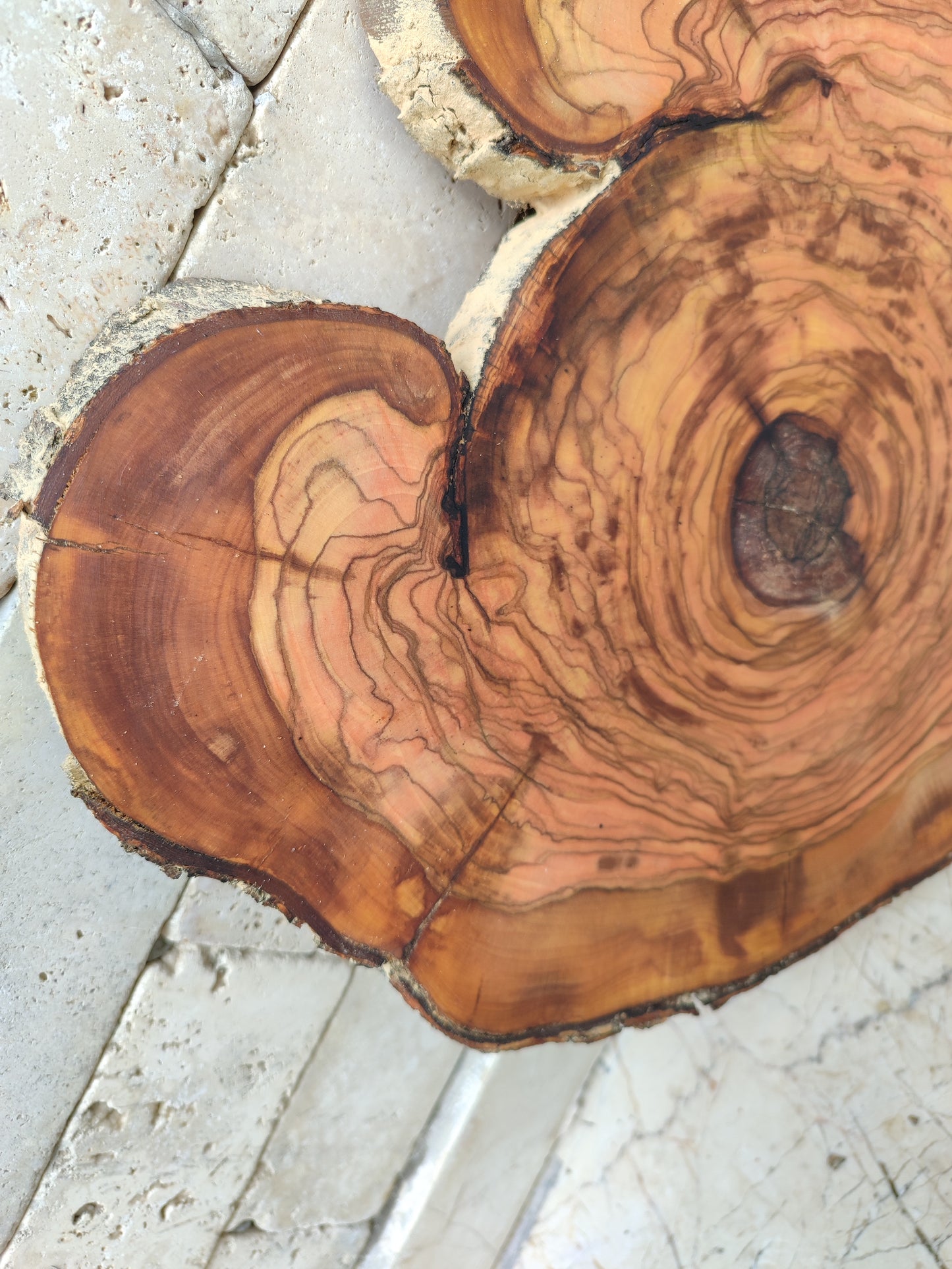 Rare Olive Wood Slab – Live Edge Unique Grain, Sustainable Luxury, 32x40x2.5cm