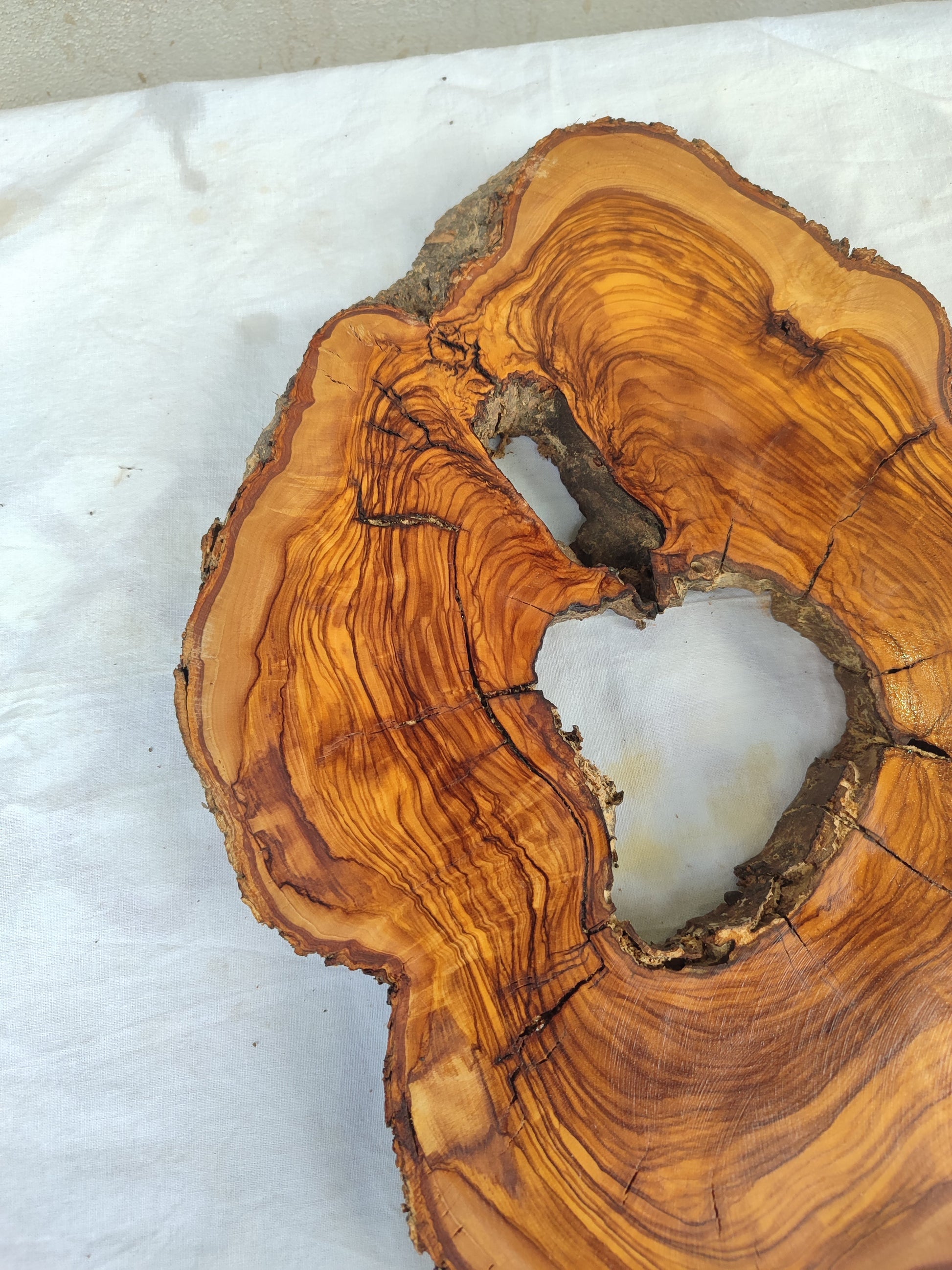 Rare Olive Wood Live Edge Slab – Premium Natural Luster – 28x36x3 cm – Sustainable Luxury - Olive Generic