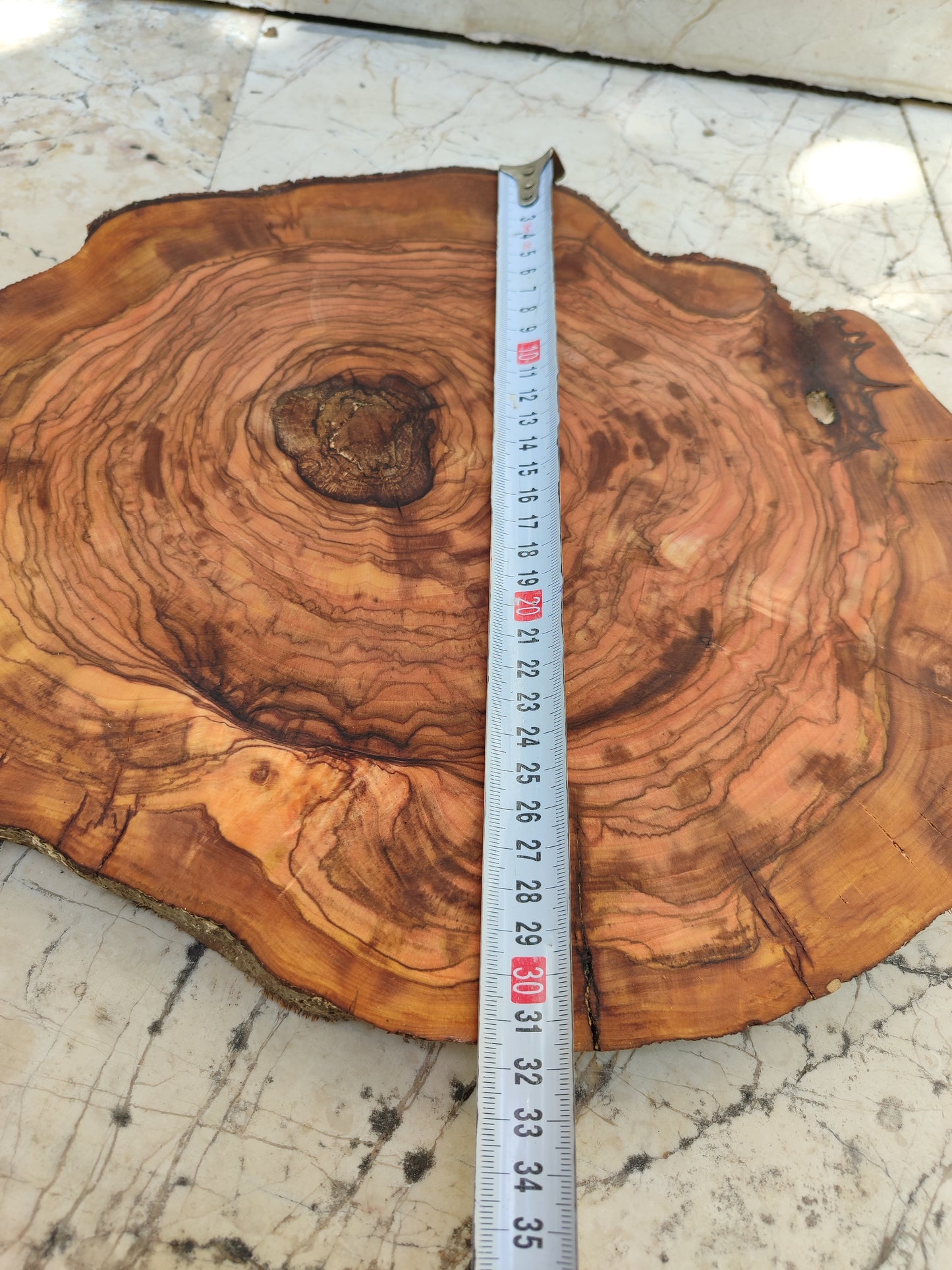 Rare Olive Wood Slab – Live Edge, Unique Grain – 32x38x2.5cm – Sustainable Luxury for Epoxy, Coffee Table & Guitar