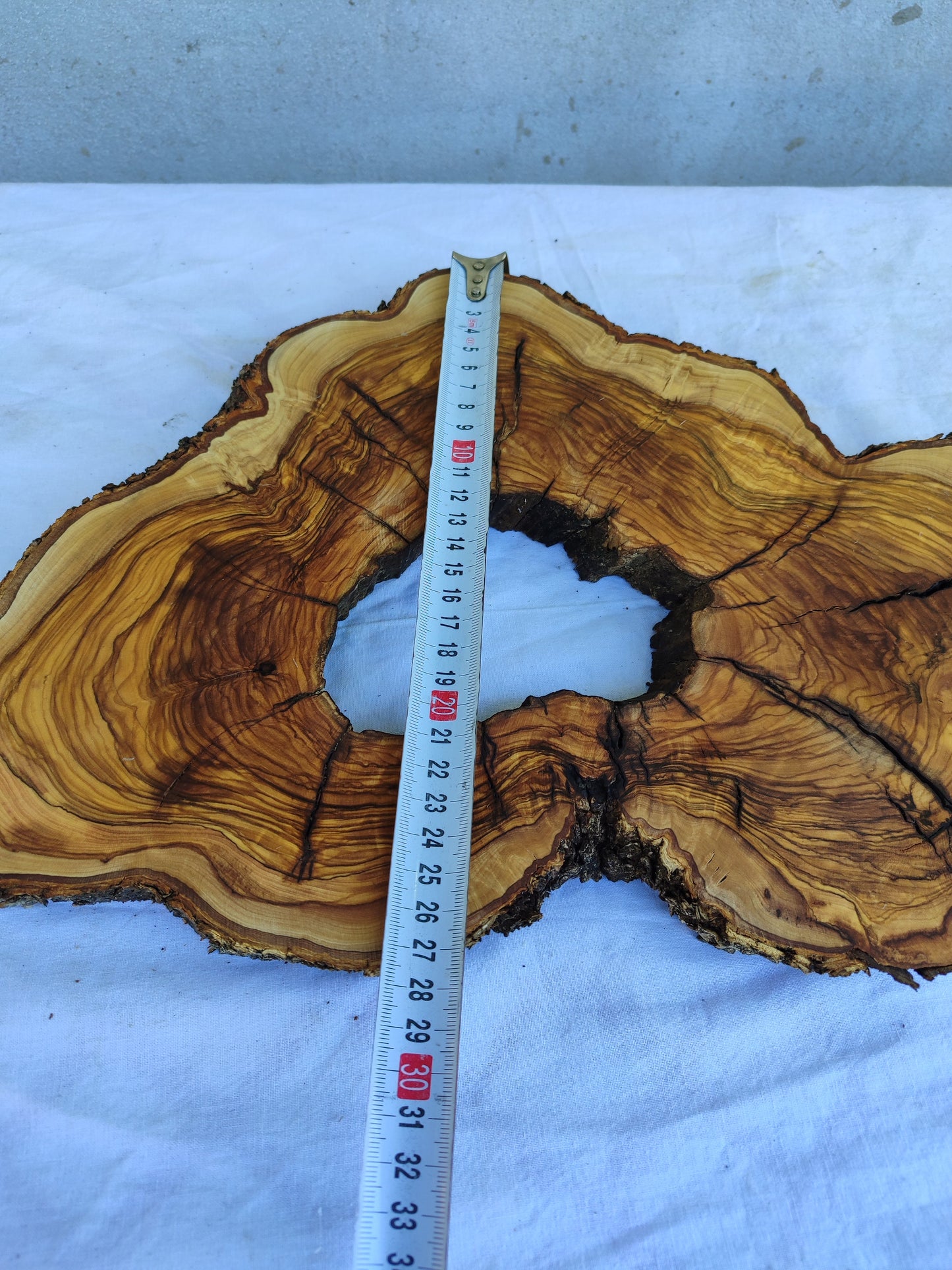 Rare Olive Wood Slab 27x40cm • Live Edge for Epoxy Resin • Dried Luthier Timber • Unique Grain Luxury DIY Material
