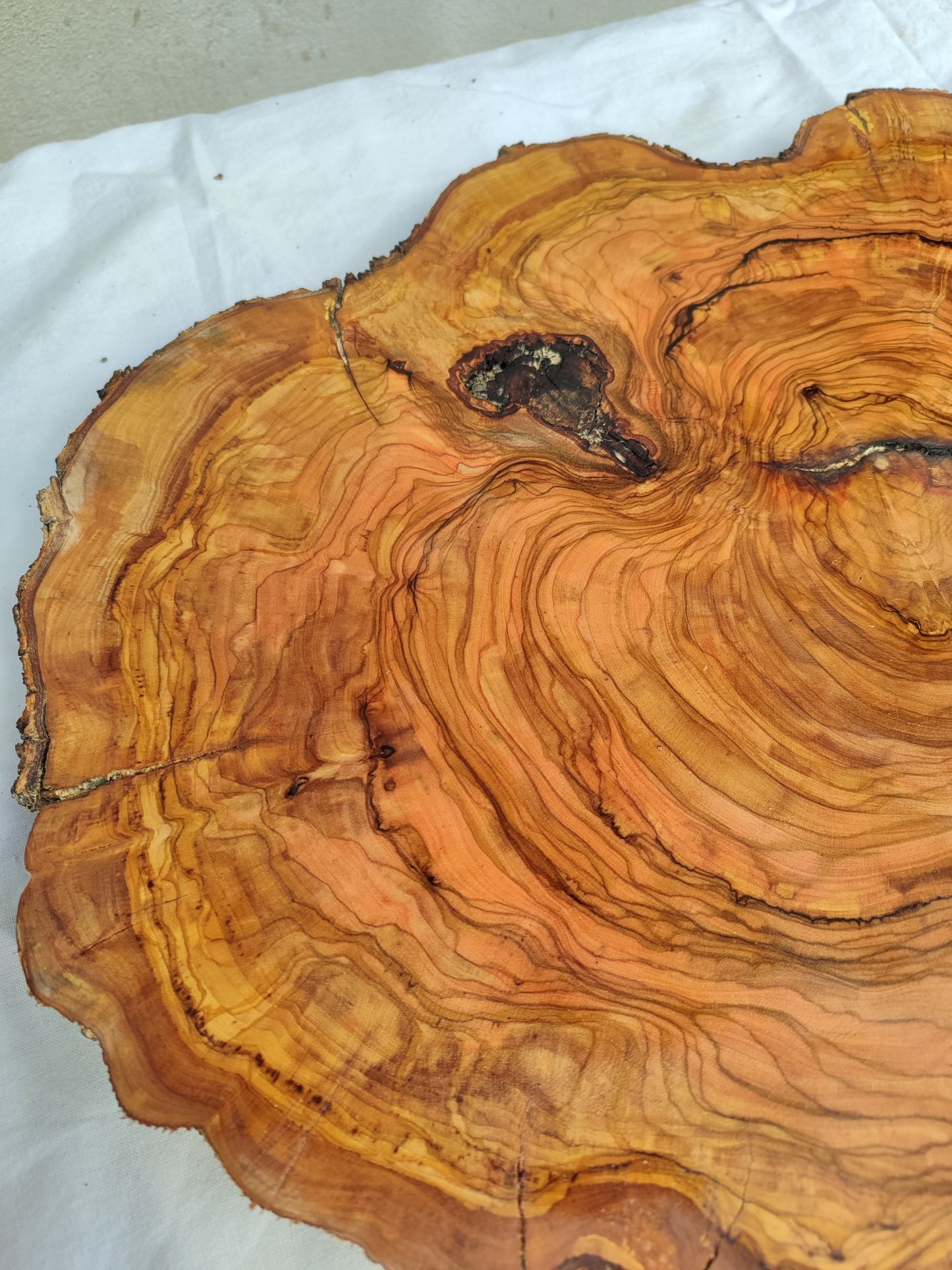 Rare Olive Wood Live Edge Slab – 39x42x2.5 cm – Unique Grain Sustainable Luxury for Epoxy & Crafts - Olive Generic