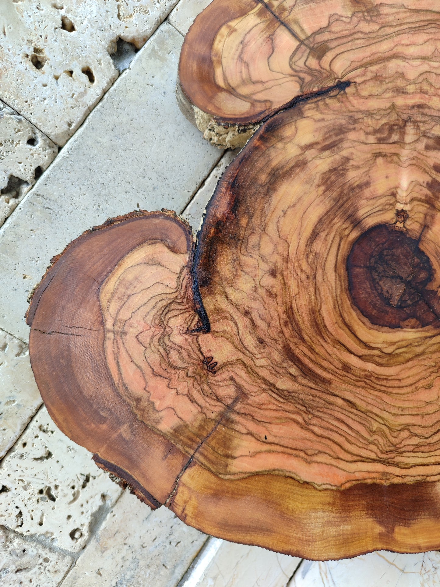 Rare Olive Wood Slab – Live Edge Slab, Unique Grain, Sustainable Luxury – 32x38x2.5 cm for Epoxy, Table & Craft