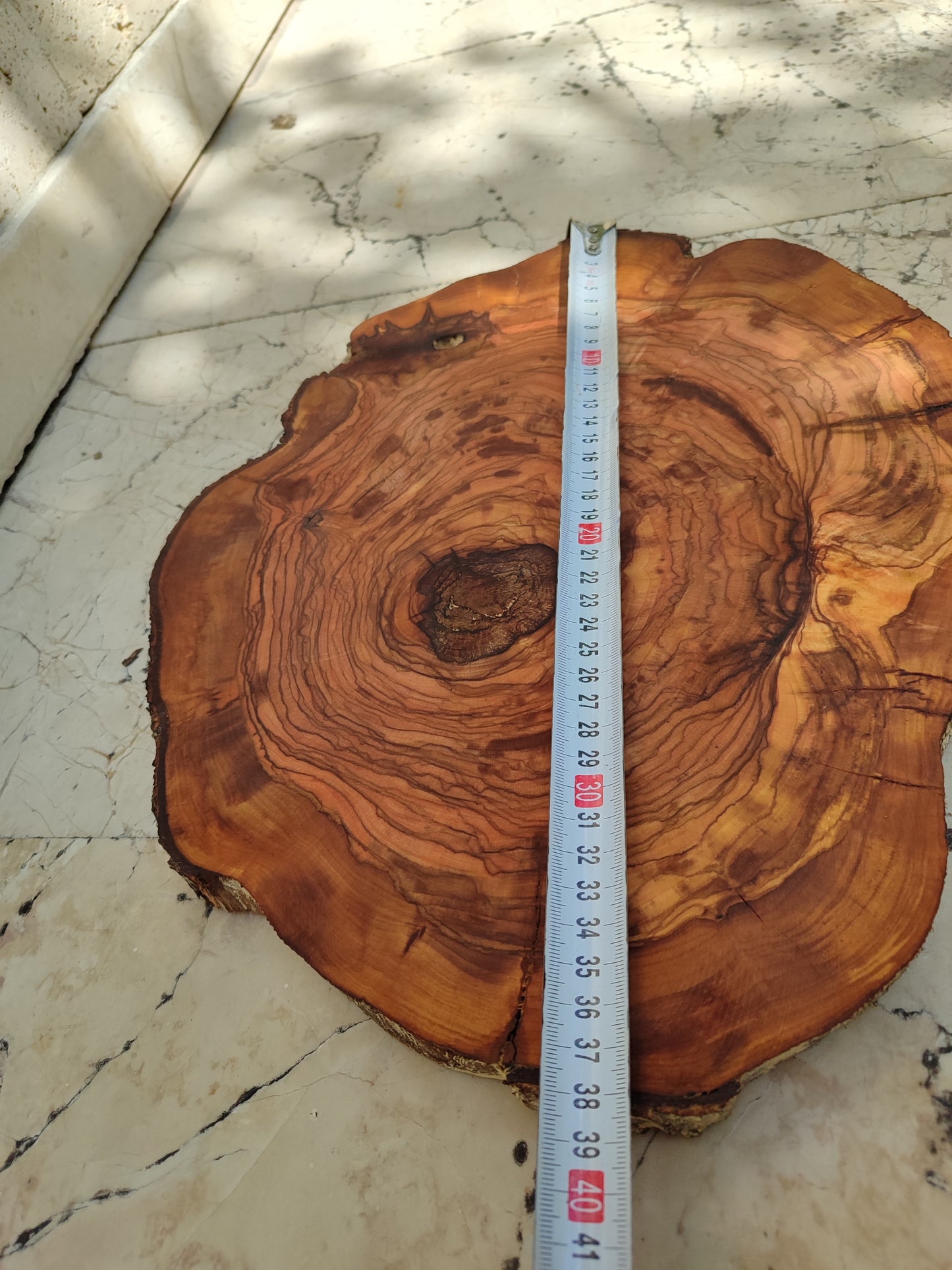 Rare Olive Wood Slab – Live Edge, Unique Grain – 32x38x2.5cm – Sustainable Luxury for Epoxy, Coffee Table & Guitar