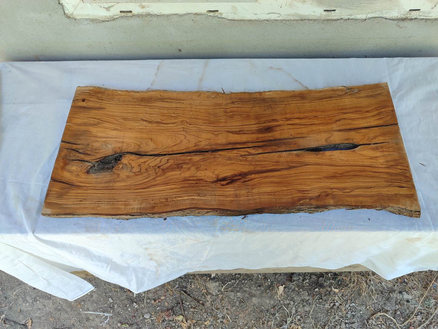 Rare Olive Wood Live Edge Slab – 31x78x3 cm, Unique Grain, Sustainable Luxury