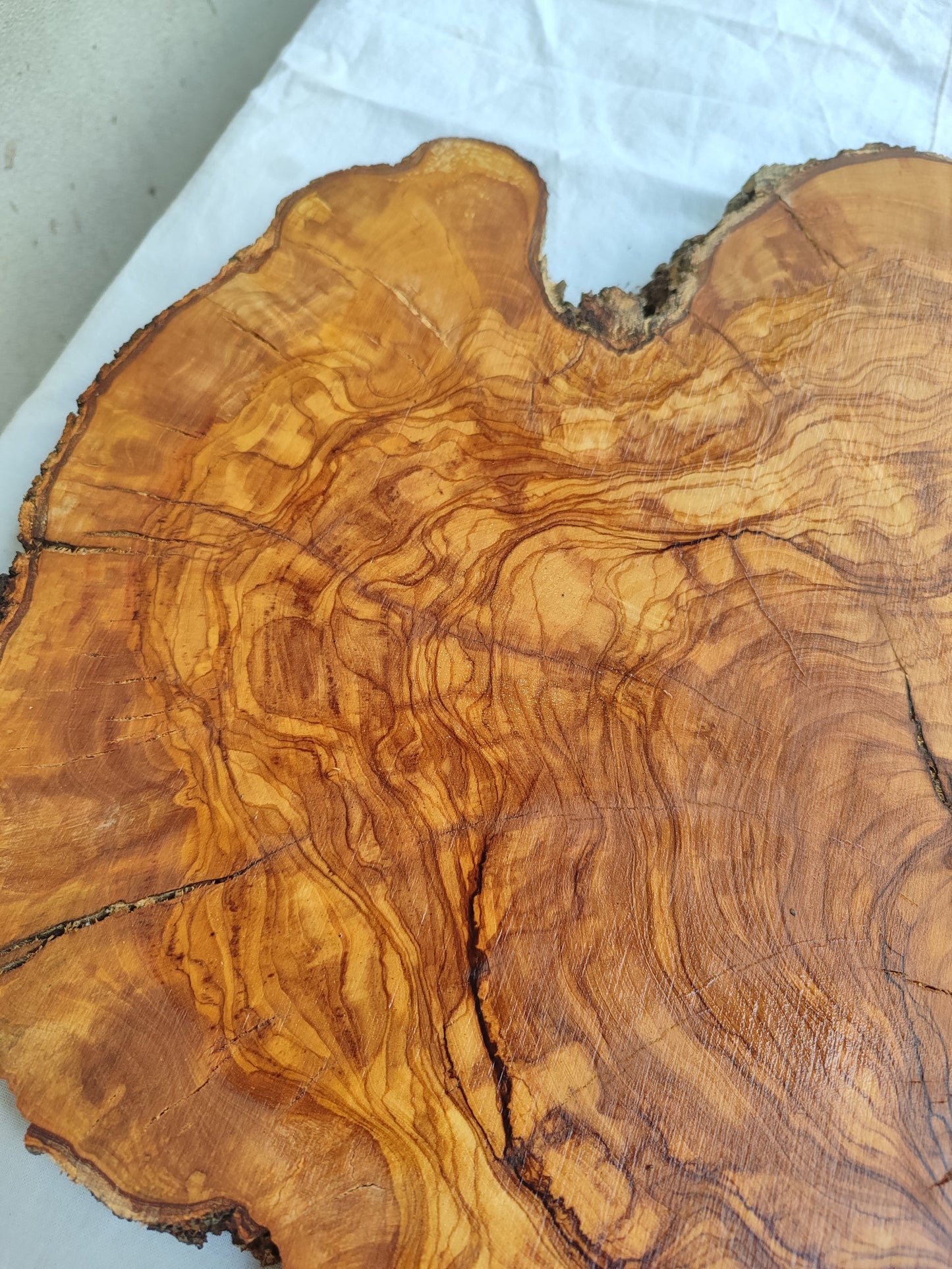 Rare Olive Wood Live Edge Slab – 40x44x2.5cm Unique Grain Sustainable Luxury - Olive Generic