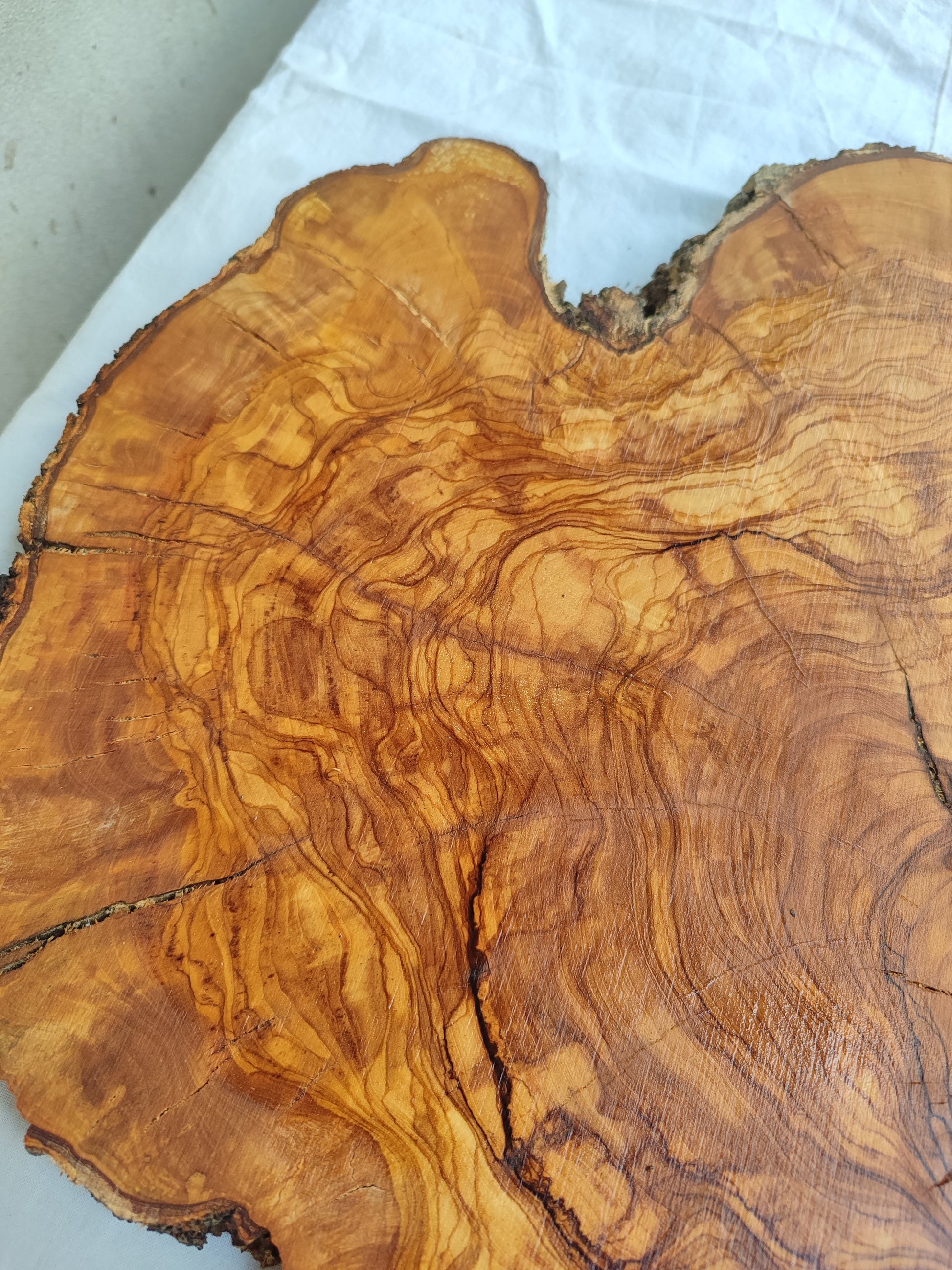Rare Olive Wood Live Edge Slab – 40x44x2.5cm Unique Grain Sustainable Luxury - Olive Generic