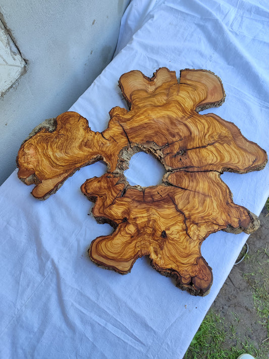 Rare Olive Wood Slab Set 2pcs 53x53cm - Super Dry 3% Moisture - Live Edge for Epoxy Resin, Guitar Body & Luxury Decor - Unique Grain.