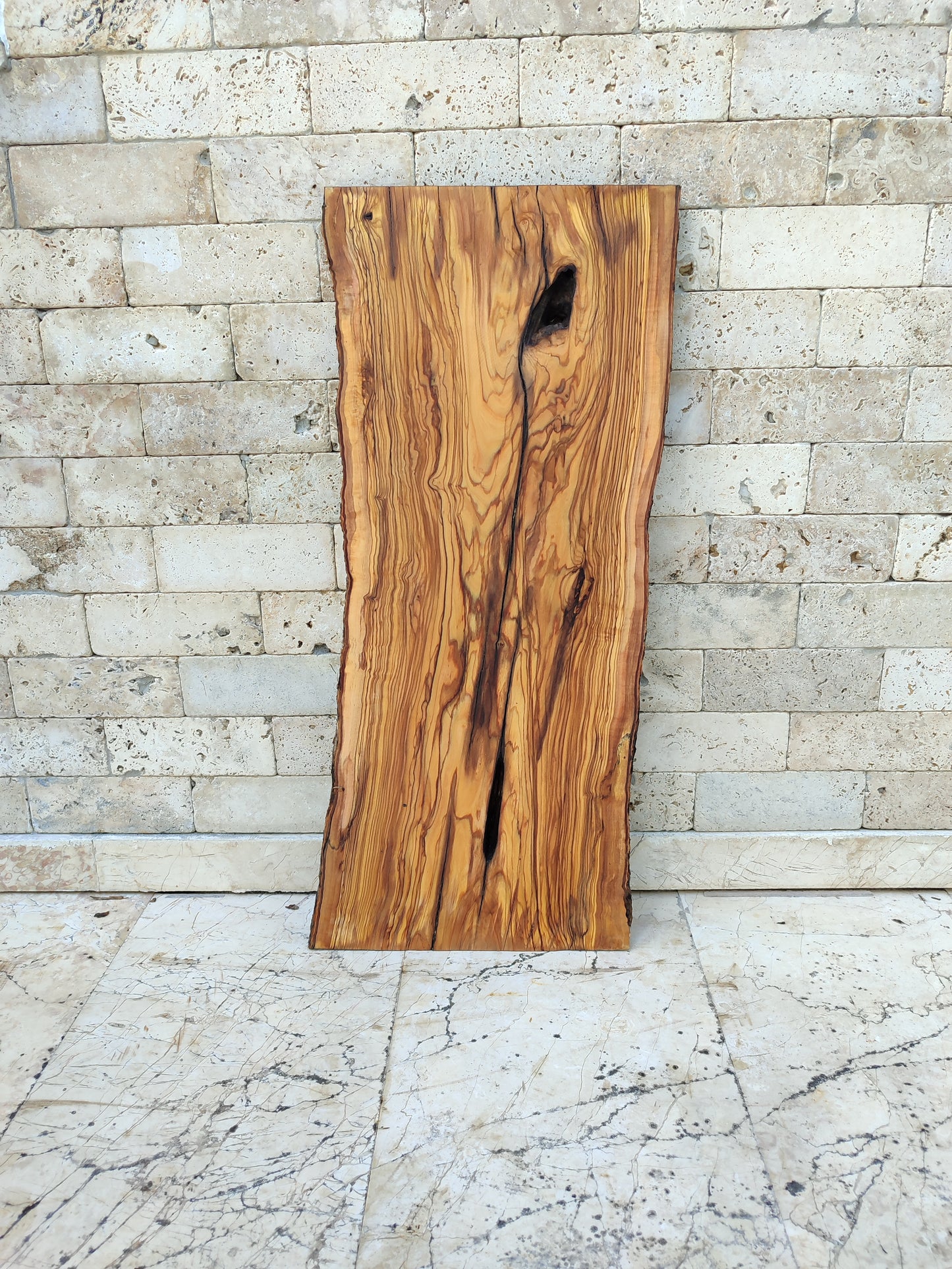 Rare Olive Wood Live Edge Slab – 35x79x2.7 cm – Natural Luster, Unique Grain, Sustainable Luxury