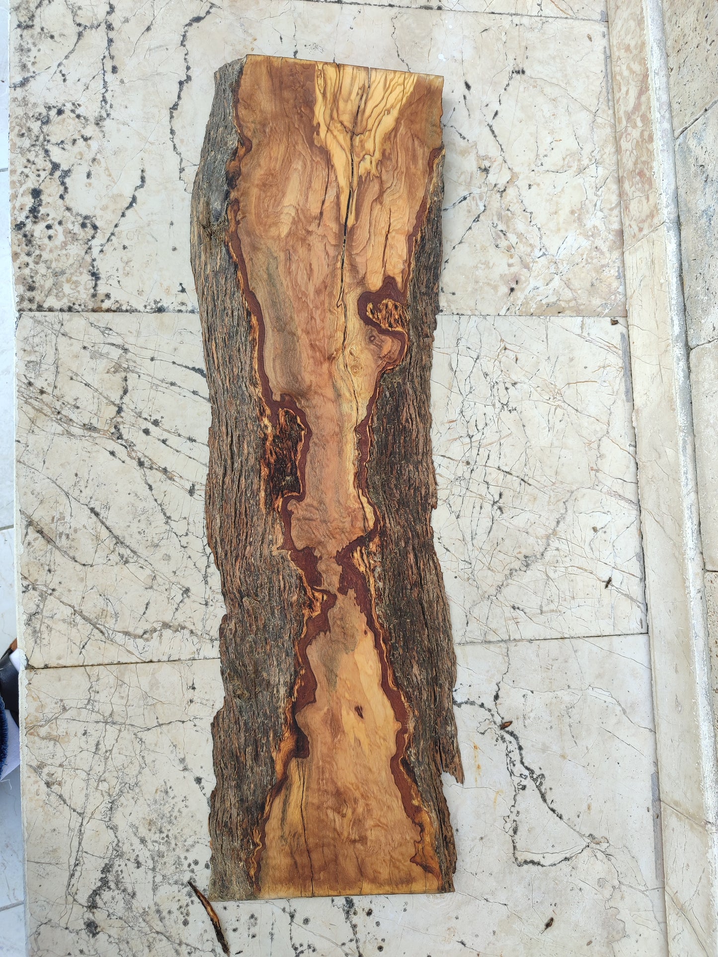 Rare Olive Wood Live Edge Slab – 23x77x2.7cm Ultra‑Dry, Natural Luster, Unique Grain, Sustainable Luxury for Epoxy & High‑End Crafts
