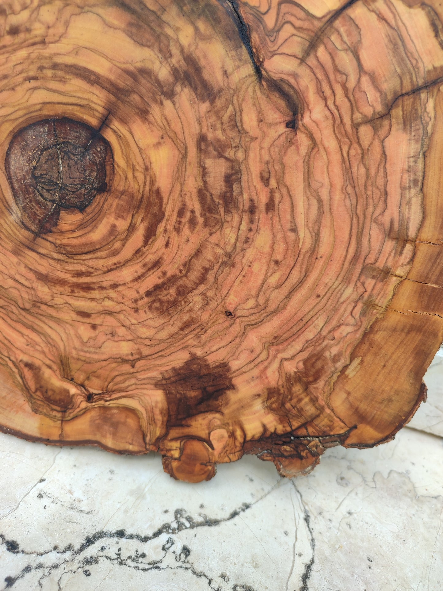 Rare Olive Wood Slab – Live Edge Unique Grain, Sustainable Luxury, 32x40x2.5cm