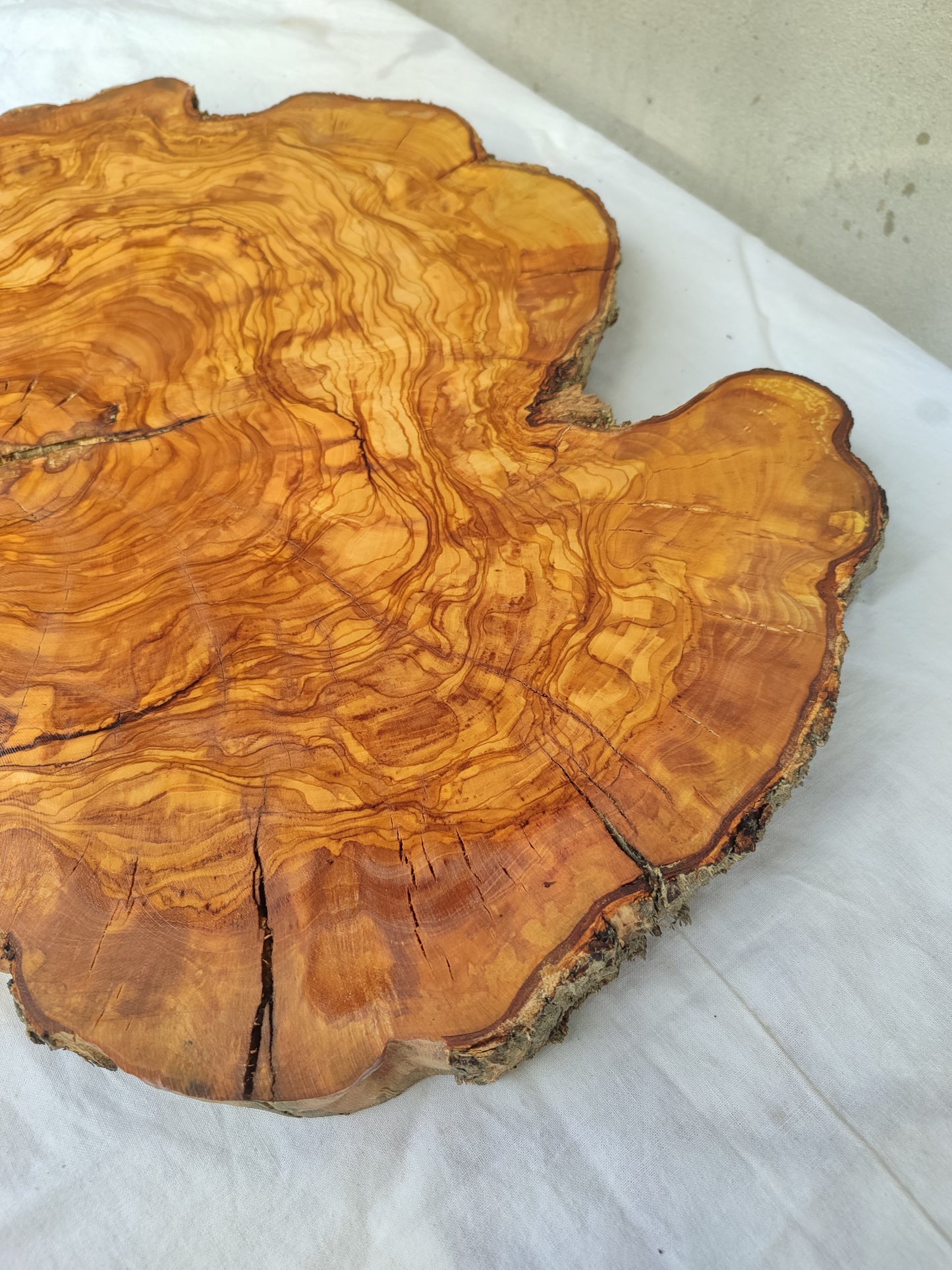 Rare Olive Wood Live Edge Slab – 39x44x3 cm Unique Grain Sustainable Luxury for Epoxy & Luxury Crafts - Olive Generic