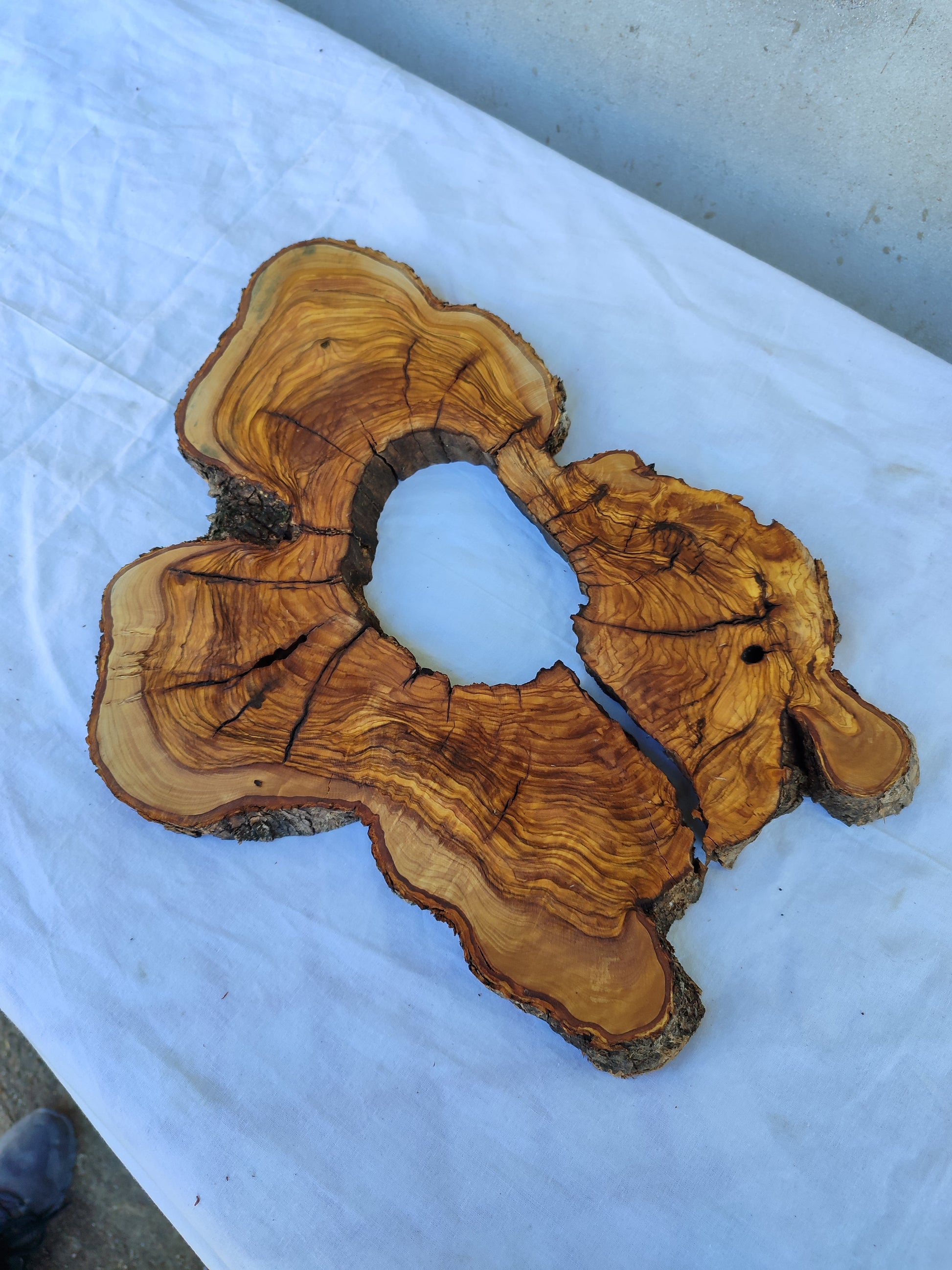 Rare Live Edge Olive Wood Slab 29x40cm | Unique Grain for Epoxy Guitar & Luxury Crafts | Ultra-Dry 3% Moisture Lumber