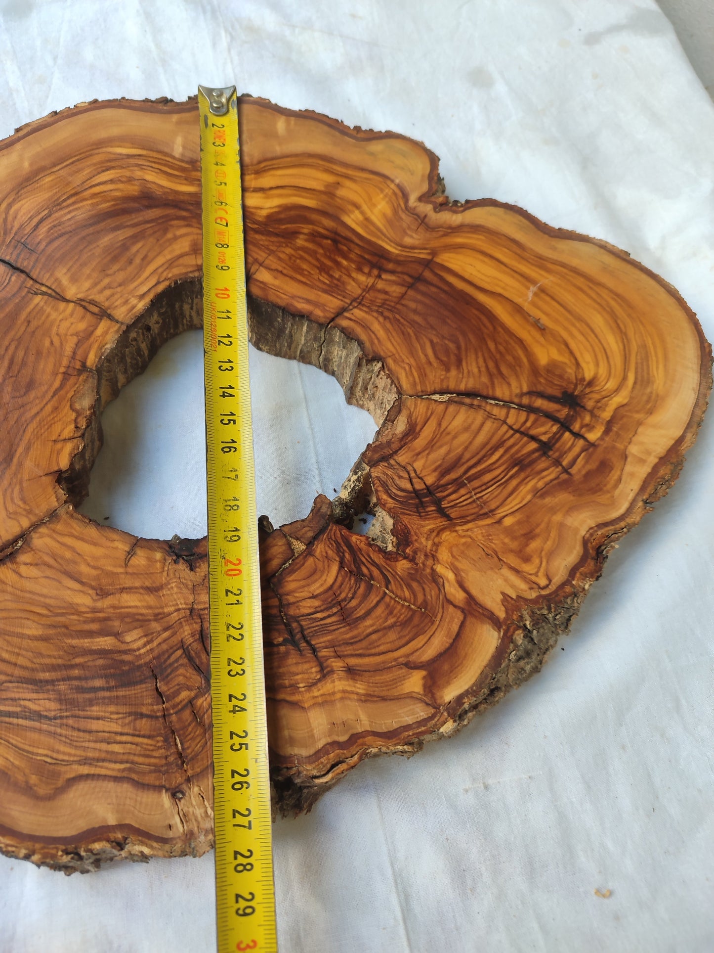 Rare Olive Wood Slab – Live Edge Unique Grain Sustainable Luxury – 27x38x2.5 cm - Olive Generic